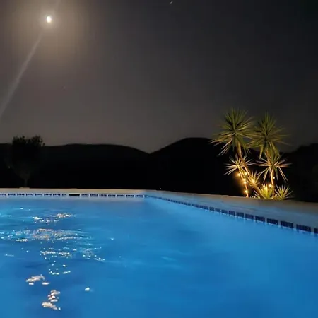Con Piscina, Barbacoa Y Jacuzzi En Valencia Prázdninový dům *
